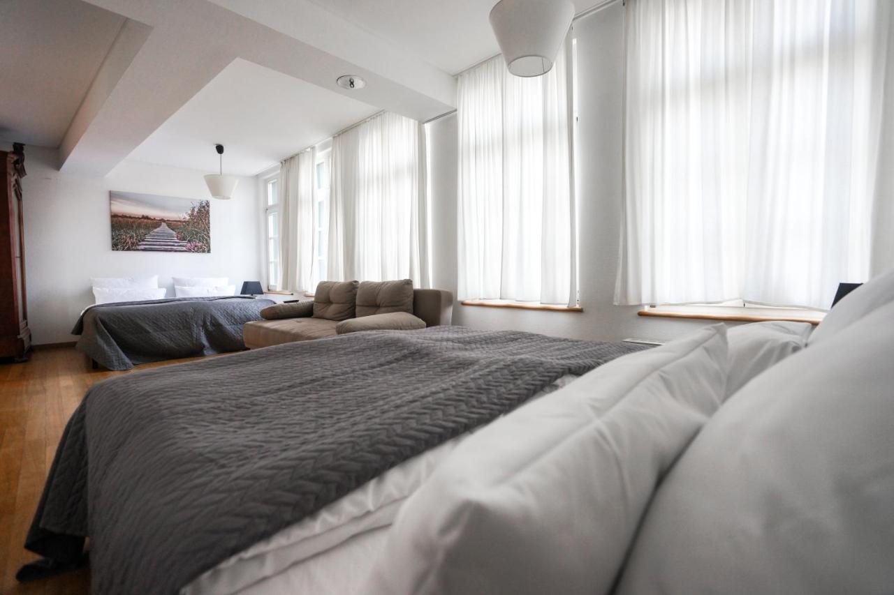 Loft13 Traumhafte Wohnung Mit Terrasse Fuer 8 Gaeste モンシャウ エクステリア 写真