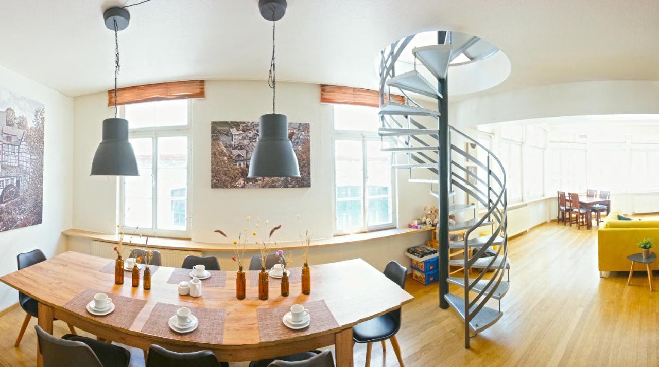 Loft13 Traumhafte Wohnung Mit Terrasse Fuer 8 Gaeste モンシャウ エクステリア 写真